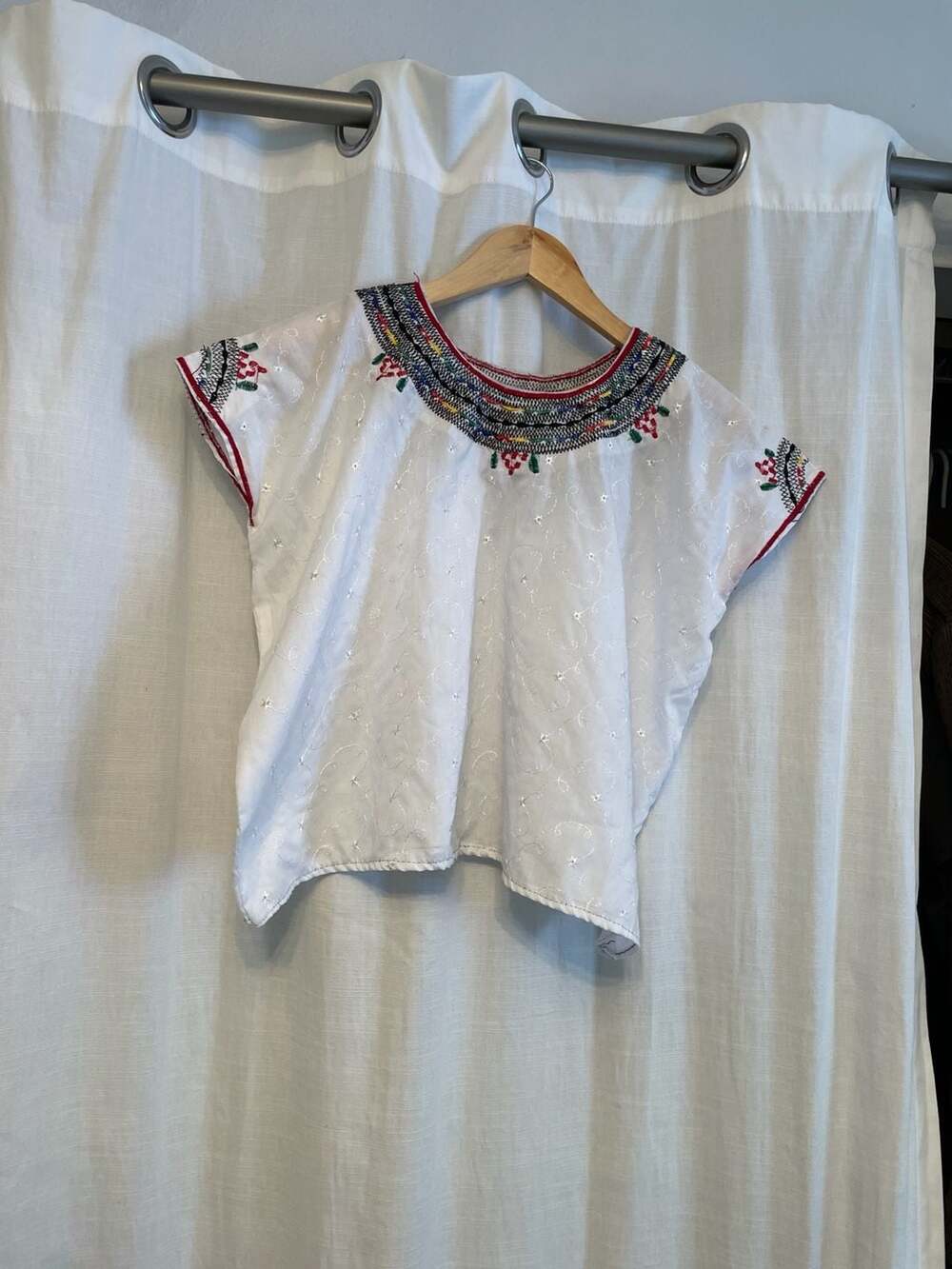 Vintage Mexican Huipil Embroidered White Boho Blouse Top Size Small
